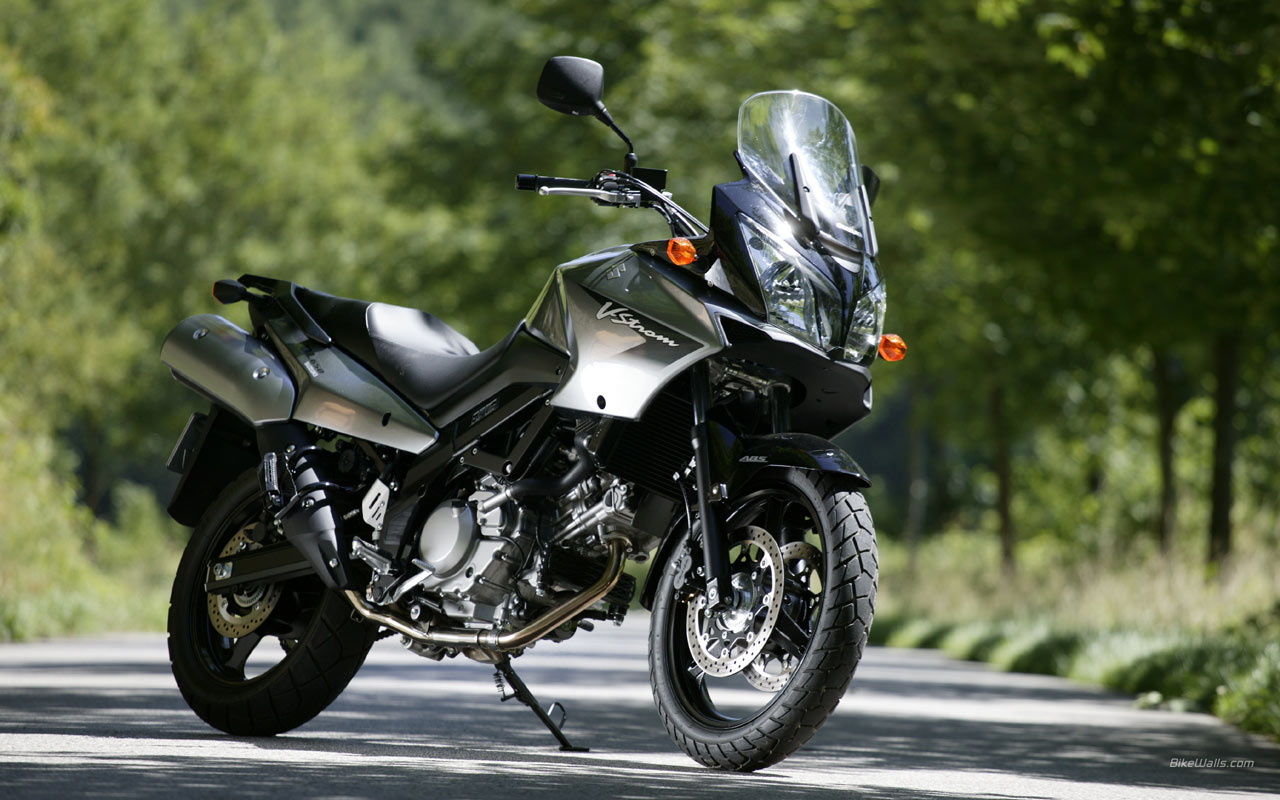 Suzuki V Strom 650 1280x800 c250 Tapety na pulpit